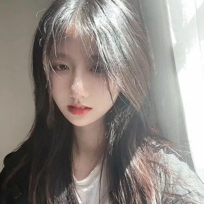 我才不信你是个王子呢